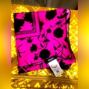 BRAND NEW VERSACE SCARF SILK 💞 New